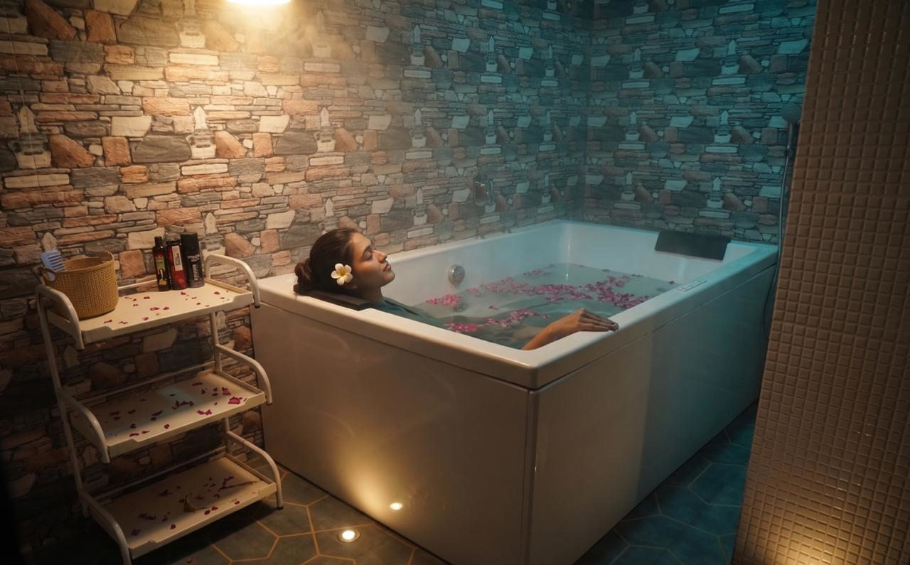 Floral Hydrotherapy Jacuzzi